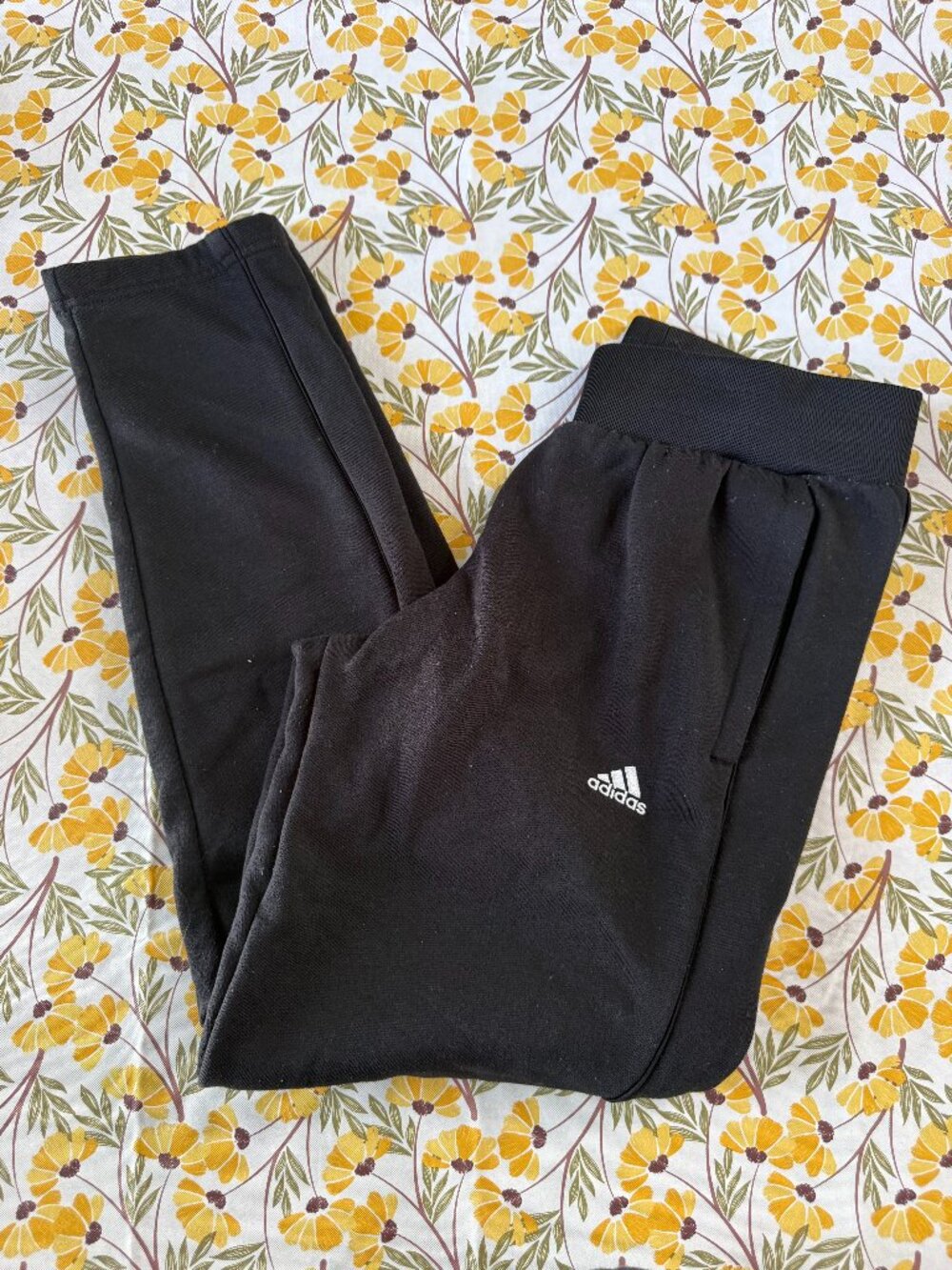 Adidas Women’s Black Sweatpants Joggers Athletic Lounge Pants S